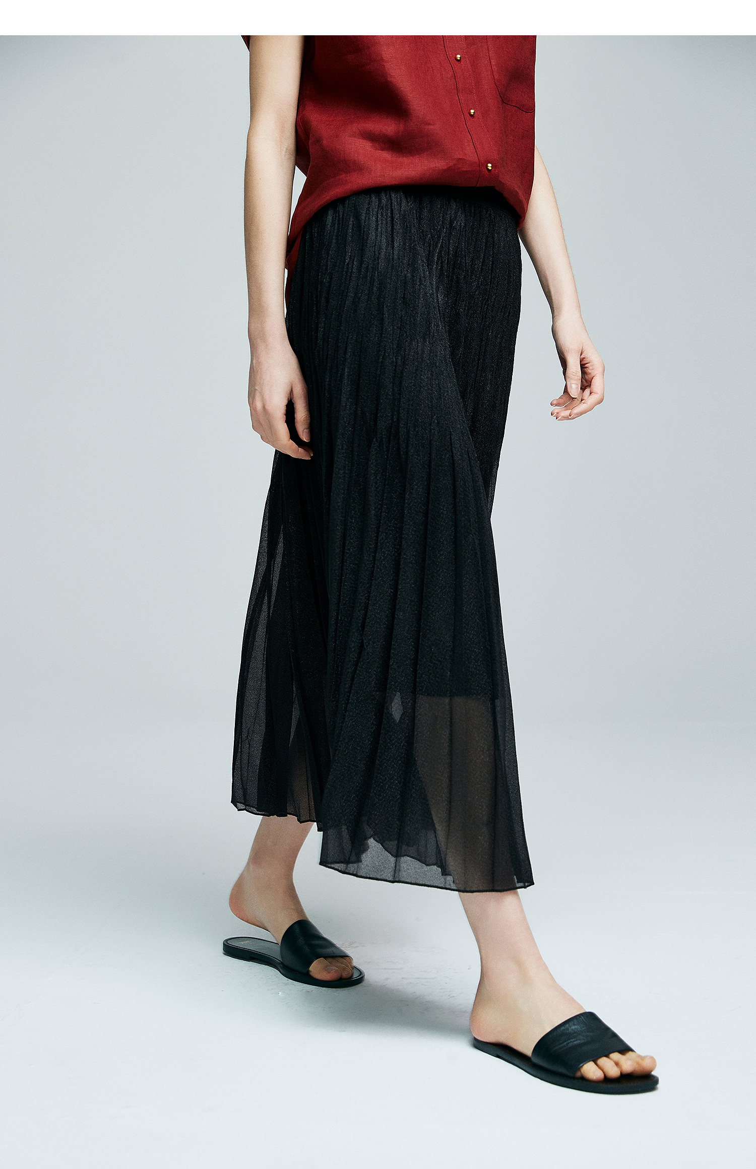 きれいめカジュアル 優美なプリーツロングスカート