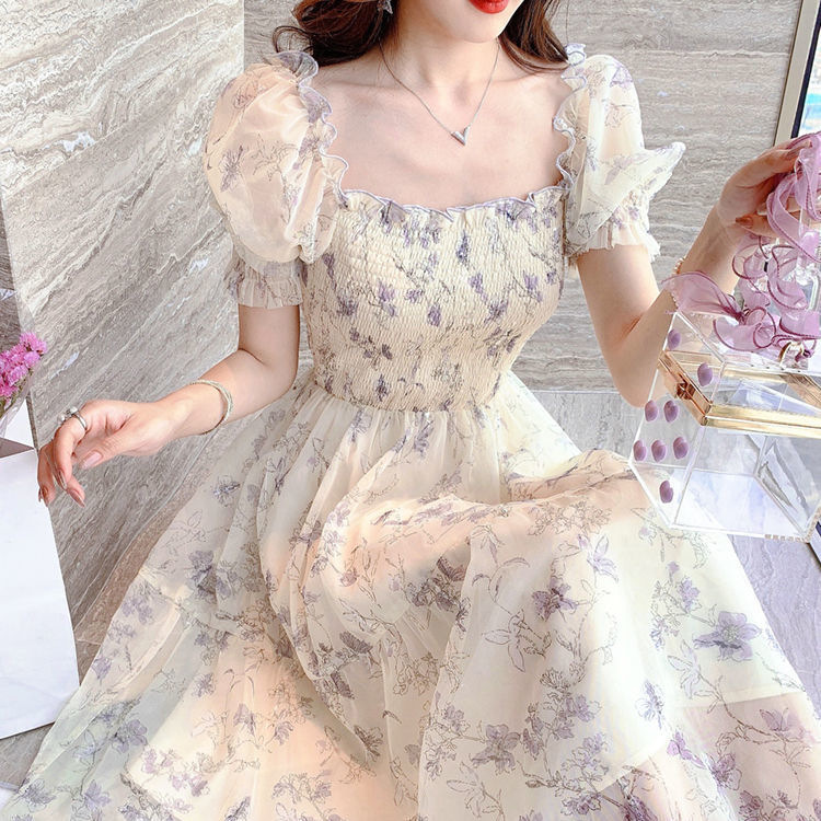 きれいめカジュアル 花柄シャーリングパフスリーブワンピース