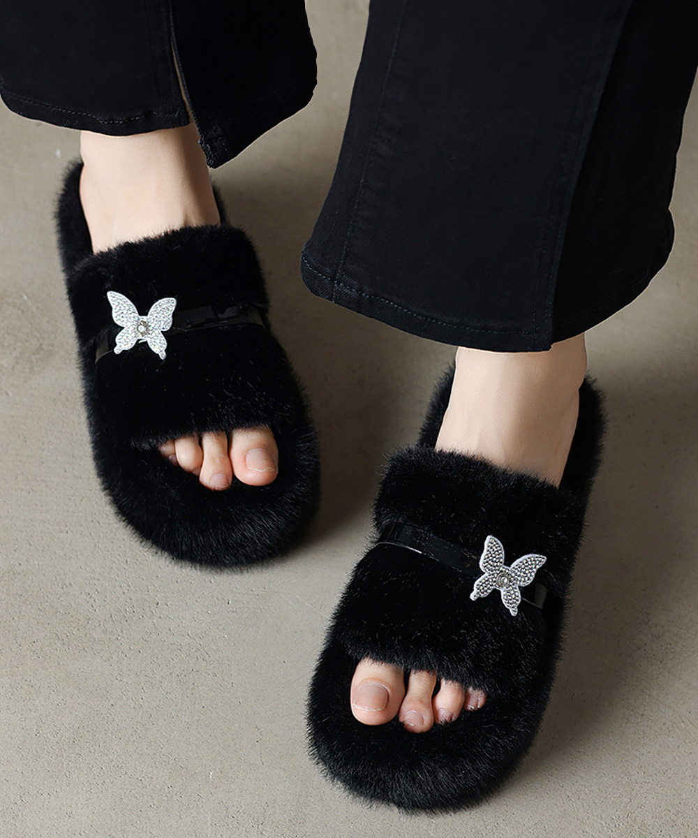 きれいめカジュアル 蝶々モチーフ もこもこファー厚底靴 冬用サンダル