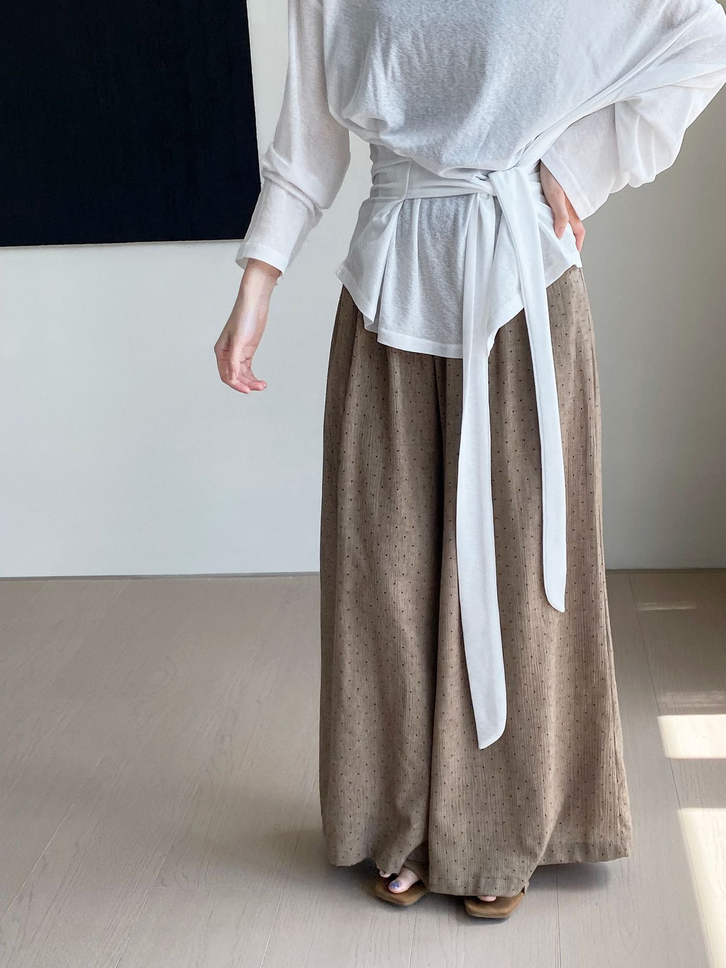 きれいめカジュアル 一枚で決まるオフショルダースエット