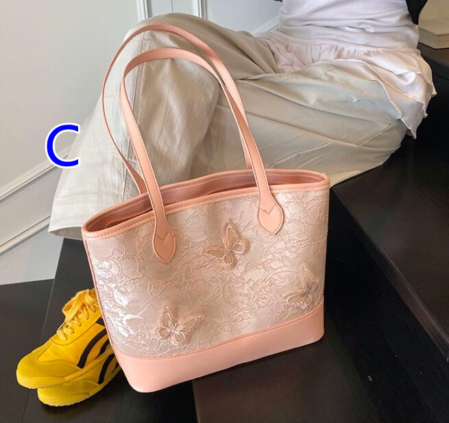 https://fulmo-img-server.com/gracecasual/4b184d61-524e-4cb9-a325-68287c6aed8b.jpg