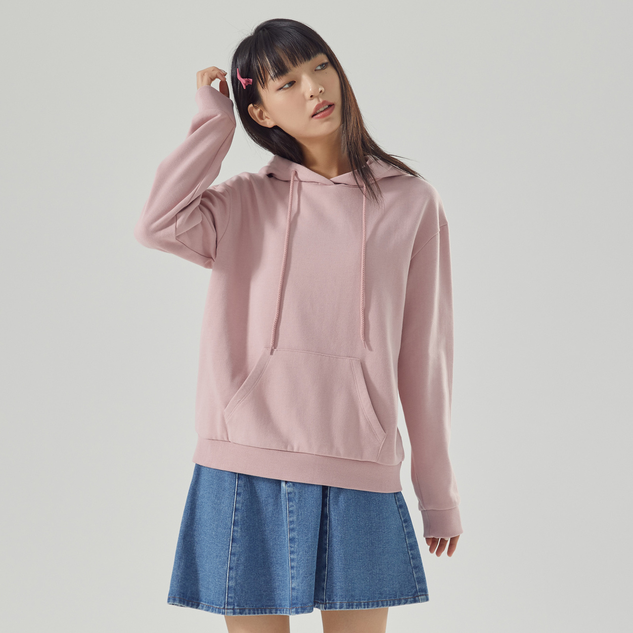きれいめカジュアル ゆとりシルエット 着回し万能パーカー