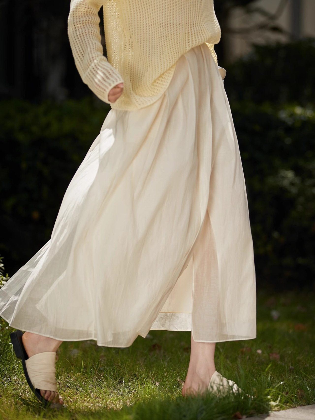 きれいめカジュアル エアリーチュールレイヤード風ロングスカート