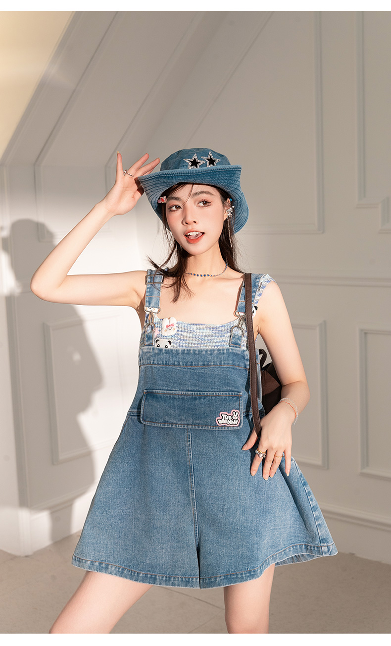 きれいめカジュアル フレアシルエットデニムサロペット