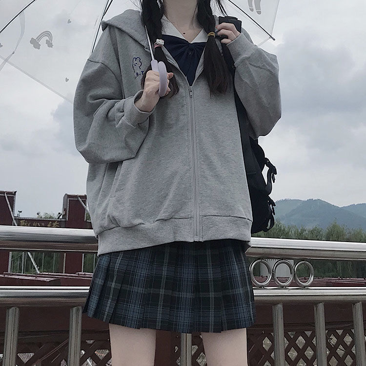 https://fulmo-img-server.com/gracecasual/656659a9-276d-4838-b6e6-7c92114fe030.jpg