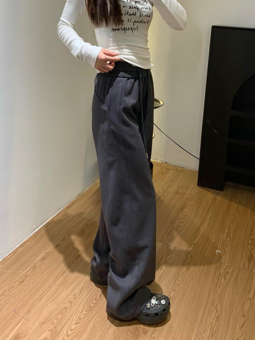 きれいめカジュアル ゆったりシルエット 快適ワイドパンツ