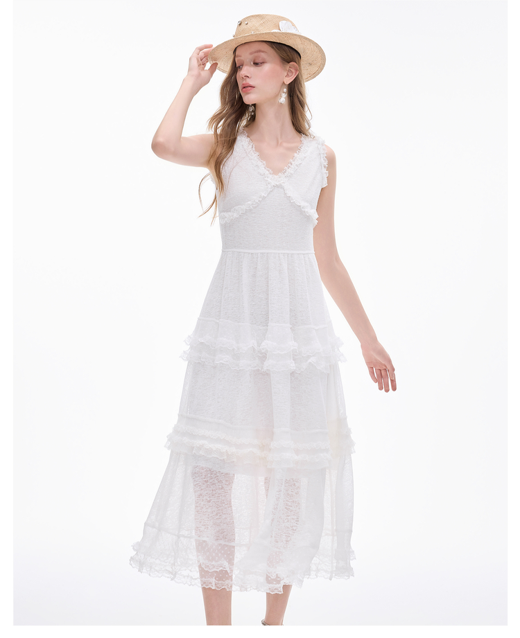 きれいめカジュアル フリルティアード 花柄シフォンワンピース