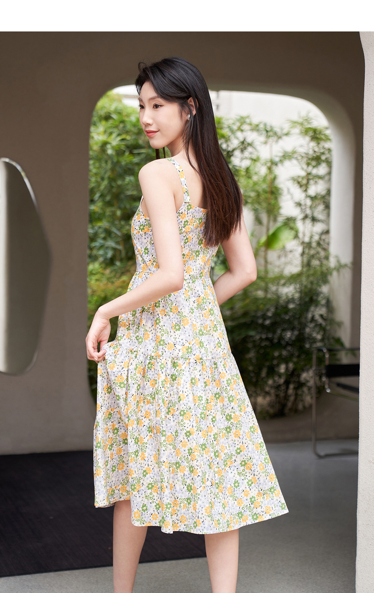 きれいめカジュアル 優美な花園キャミソールワンピース