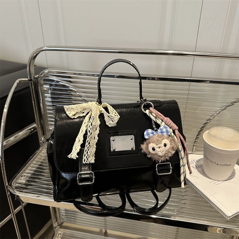 きれいめカジュアル レースリボン付き フラップミニリュック