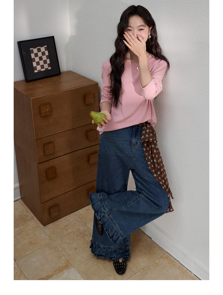 きれいめカジュアル 裾フリル付きワイドストレート長ズボン