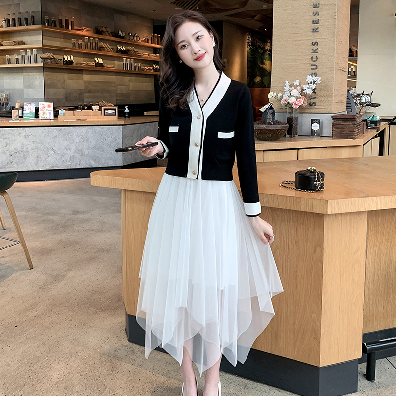 https://fulmo-img-server.com/gracecasual/9dbbd387-75f8-404e-a710-733894bc3204.jpg