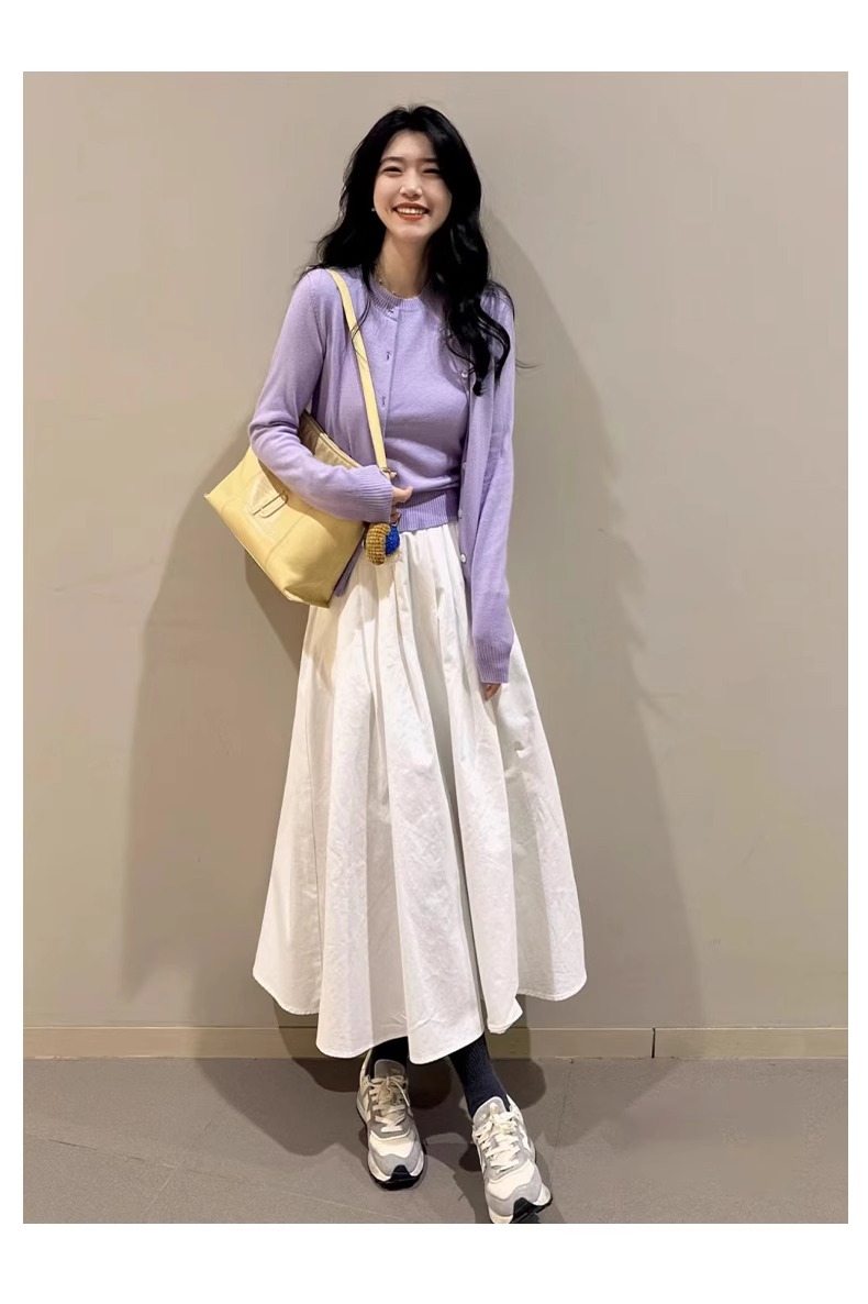 きれいめカジュアル ふんわり広がる優美なロングスカート