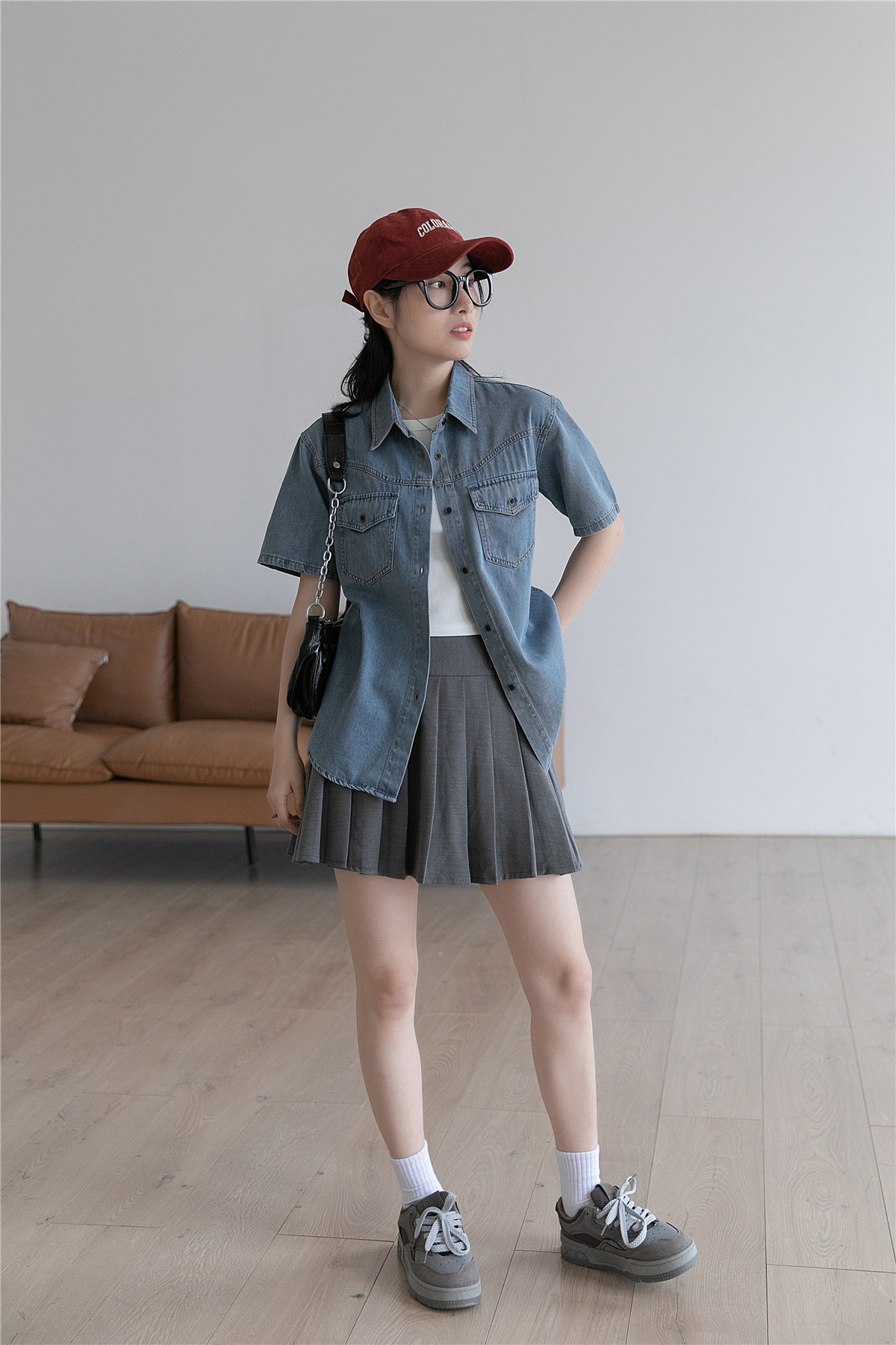 きれいめカジュアル ダブルポケット半袖デニムシャツ