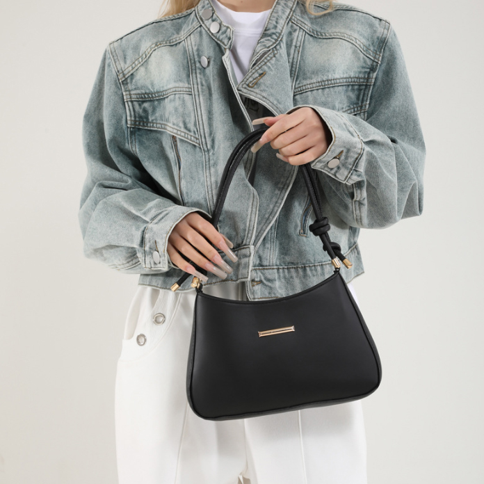 きれいめカジュアル 女性用合皮ショルダーバッグ脇下持ち小型ハンドバッグ