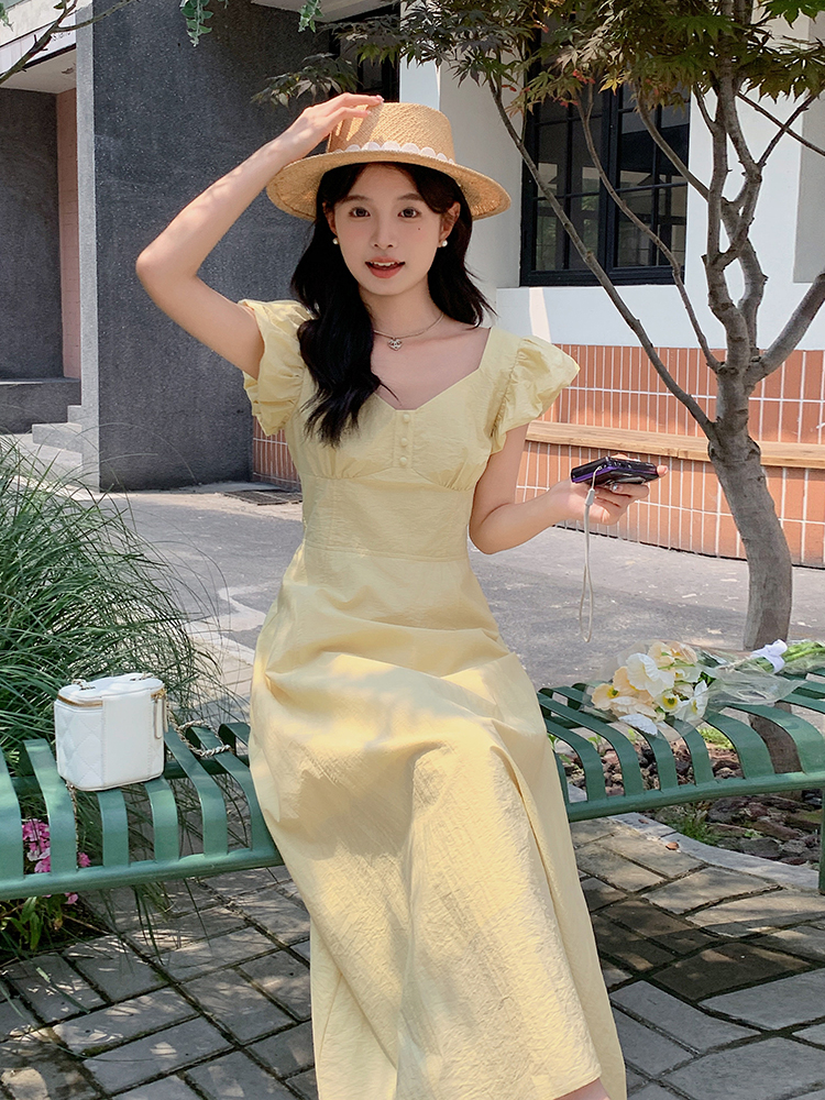 https://fulmo-img-server.com/gracecasual/bee86b87-60b7-421f-b26b-1f992298a0f6.jpg