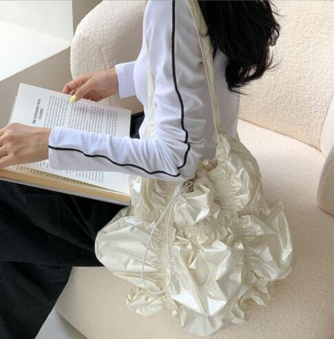 https://fulmo-img-server.com/gracecasual/c7a2ae70-2c7d-4c7c-aaa9-7ed1a3253580.jpg
