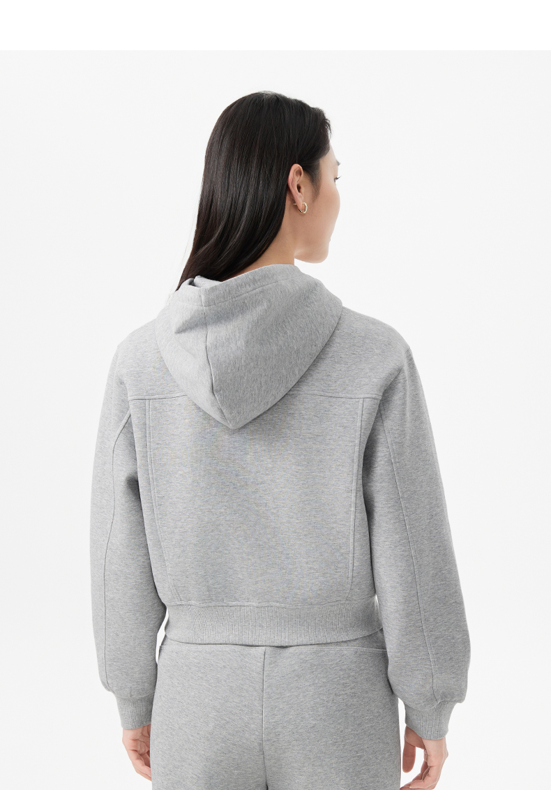 きれいめカジュアル シンプル洗練フードジップパーカー