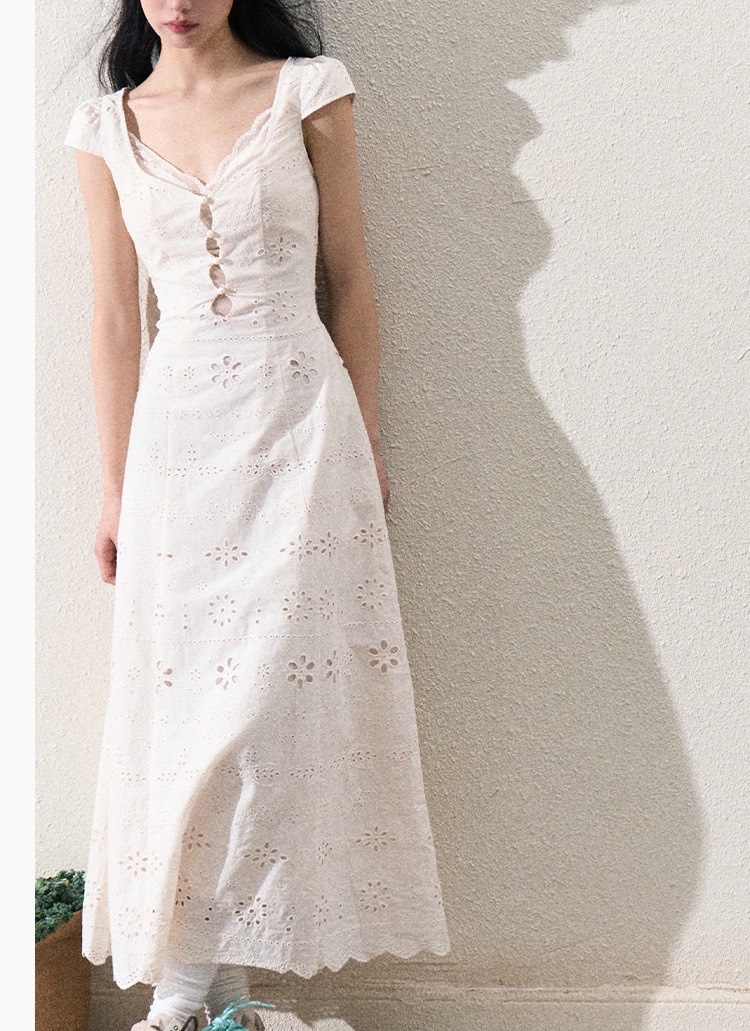 きれいめカジュアル 花刺繍レース 優美ワンピース