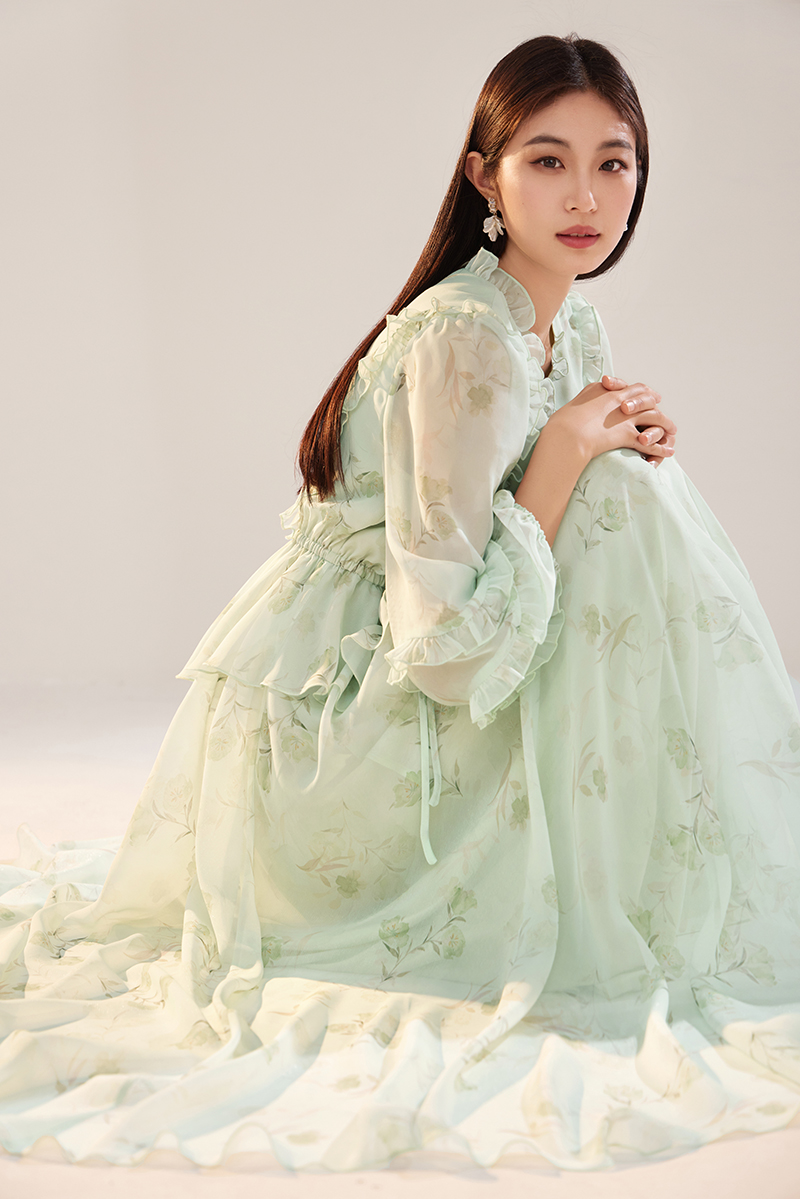 きれいめカジュアル 優美フリルシアーロングワンピース