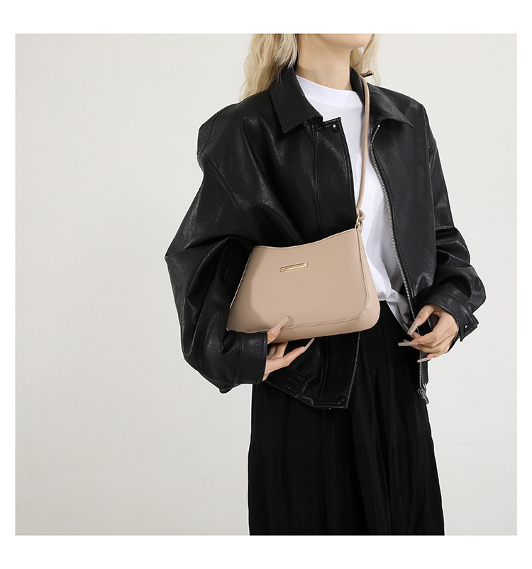 きれいめカジュアル 女性用合皮ショルダーバッグ脇下持ち小型ハンドバッグ