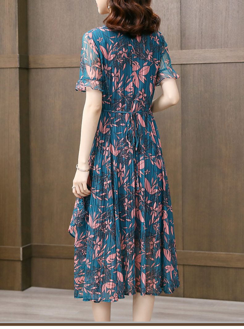 きれいめカジュアル 花柄プリーツ 優美シルエットワンピース
