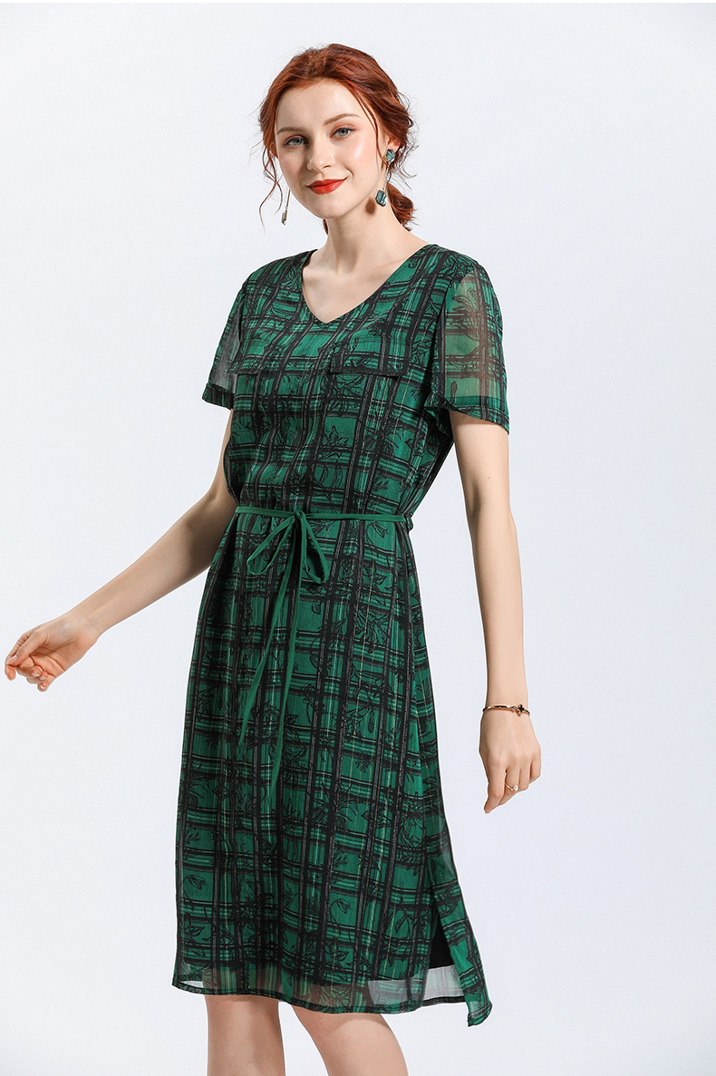 きれいめカジュアル 格子柄シフォン膝丈ワンピース