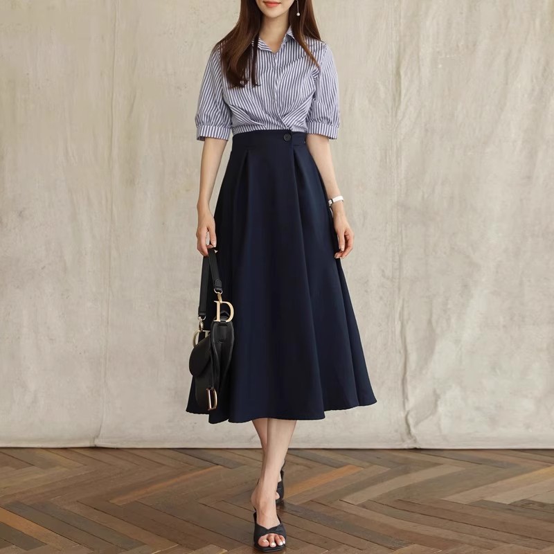 きれいめカジュアル タックデザインハイウエストミディ丈フレアスカート