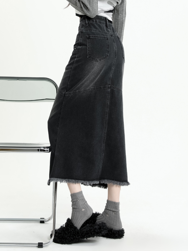 きれいめカジュアル 裾フリンジ マキシ丈デニムスカート
