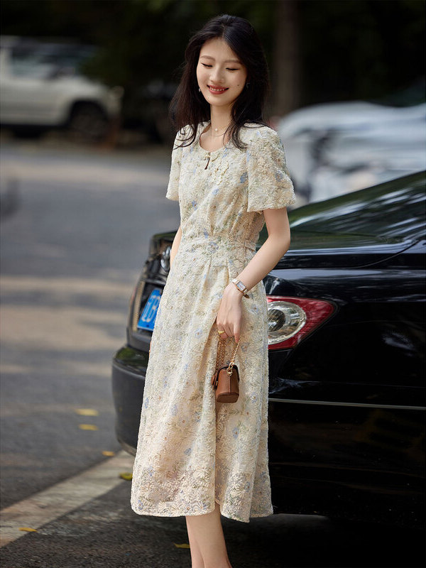 きれいめカジュアル 花摘み物語 レース織りワンピース