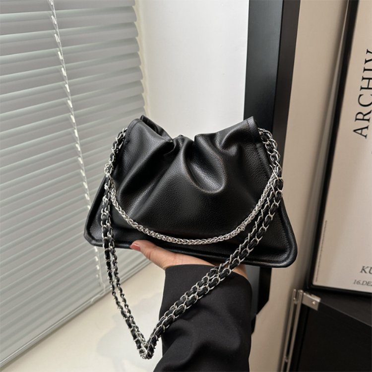 きれいめカジュアル 女性用二重鎖肩掛けバッグ くしゅくしゅ巾着型