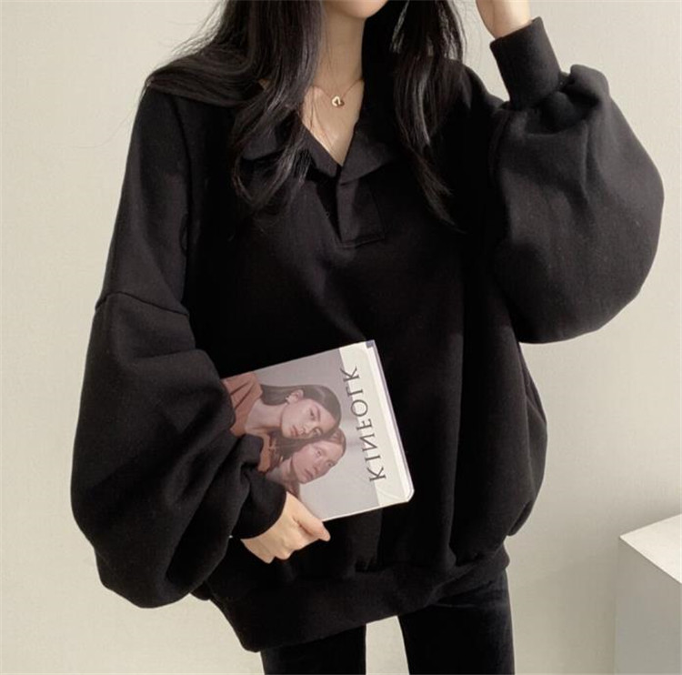 グレーファッション 春まで着れるゆったりポロ襟スウェット