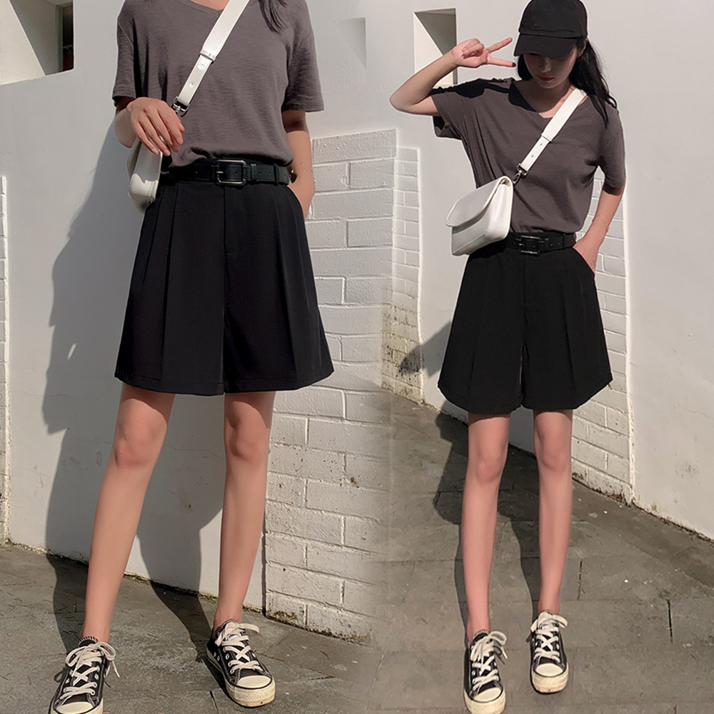 グレーファッション 大人可愛いタック入りワイドハーフパンツ