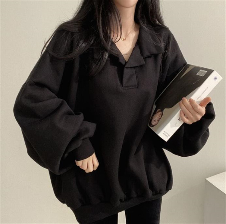 グレーファッション 春まで着れるゆったりポロ襟スウェット