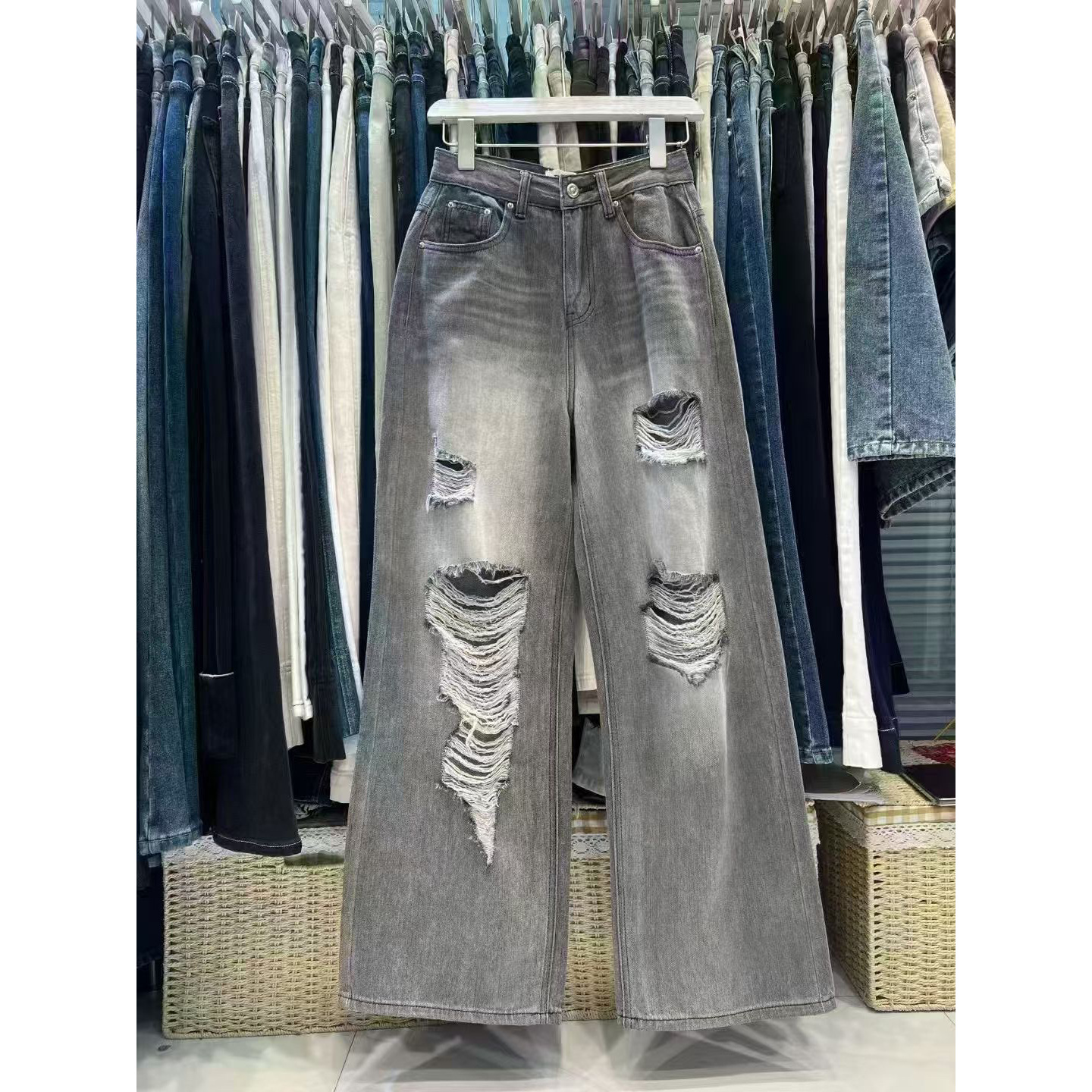 グレー パンツ ダメージ加工ワイドデニム