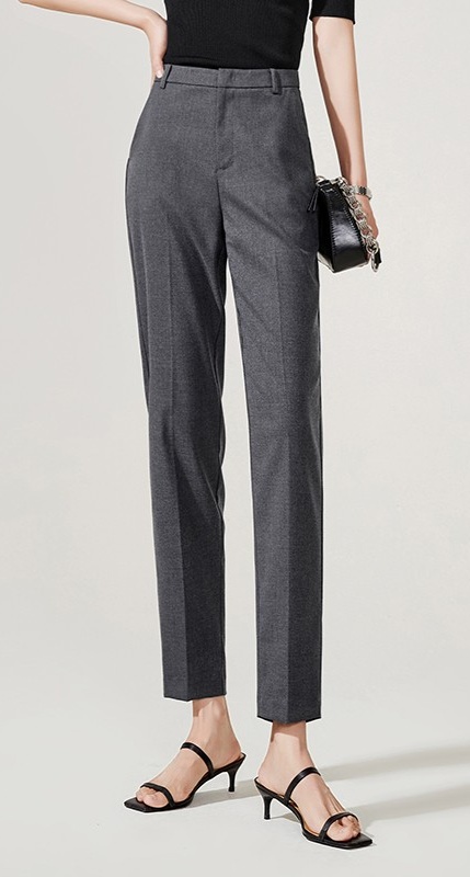 https://fulmo-img-server.com/graypants/1742566354054_c5areasf_2bxbxr0p.jpeg