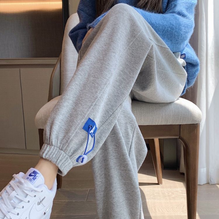 グレー パンツ やわらか裾絞りリラックスパンツ