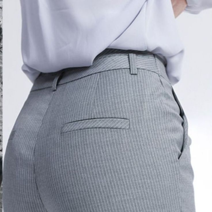 グレー パンツ  洗練ストライプ細身パンツ