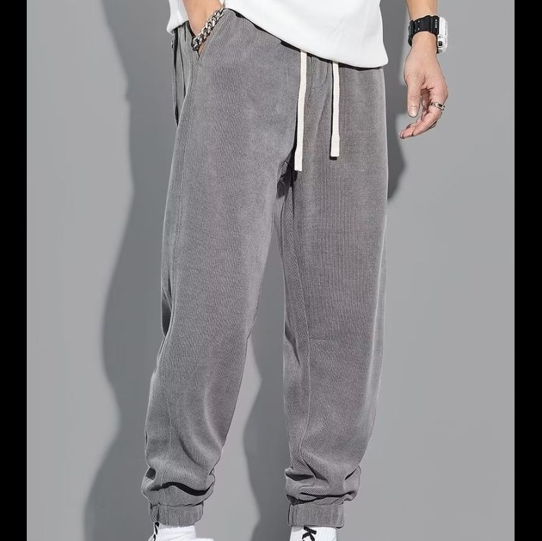 グレーパンツ 裾リブジョガータイプ調整紐付き　スウェット