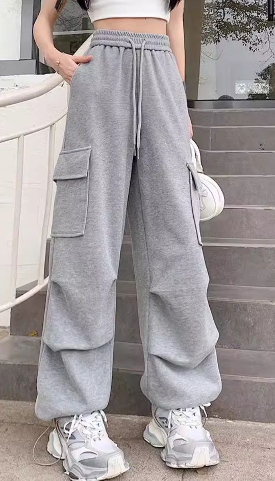 グレー パンツ ゆったり大容量ポケット付きワイドシルエット裏起毛スウェット