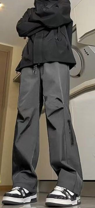 グレー パンツ 多機能ポケット付きワイドシルエットカーゴパンツ