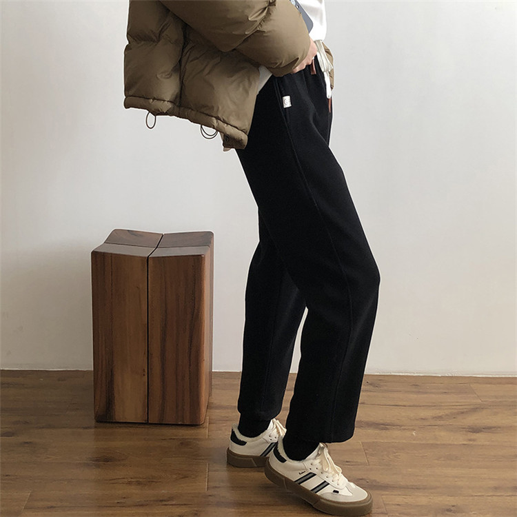 https://fulmo-img-server.com/graypants/4d625753-8b30-44e1-bb3e-16e0f15b0115.jpg