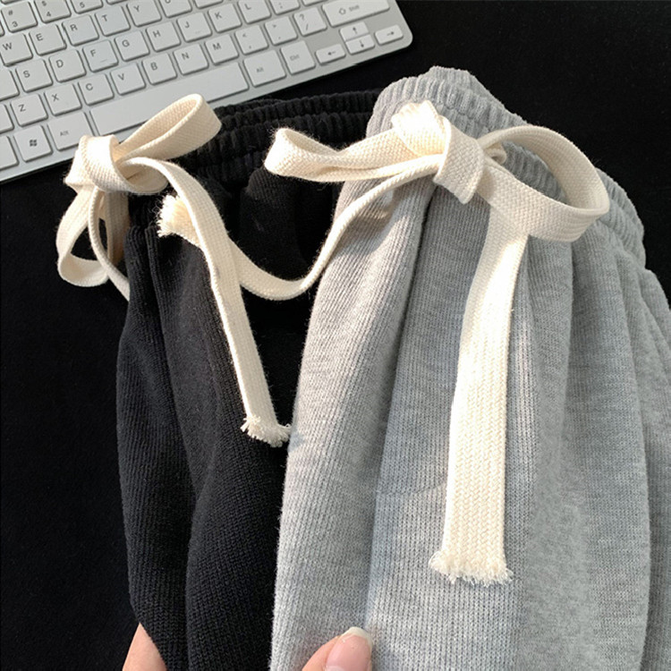 https://fulmo-img-server.com/graypants/4e7b309a-5656-4ef2-a038-2204229ad603.jpg