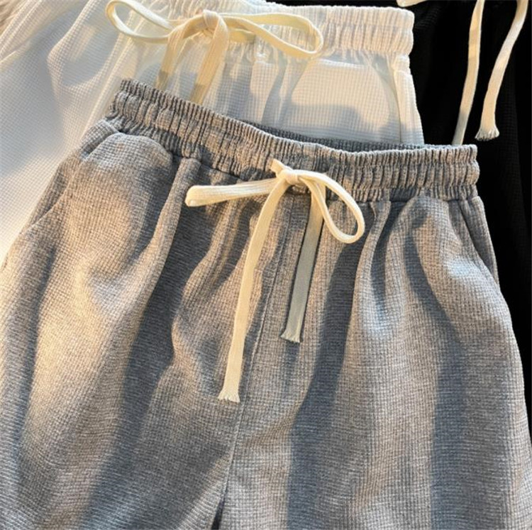 ゆったりショートパンツ 男性用 無地 グレー パンツ