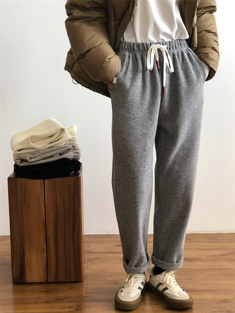 https://fulmo-img-server.com/graypants/91f855ab-cb8c-4b0a-9974-72f854807920.jpg