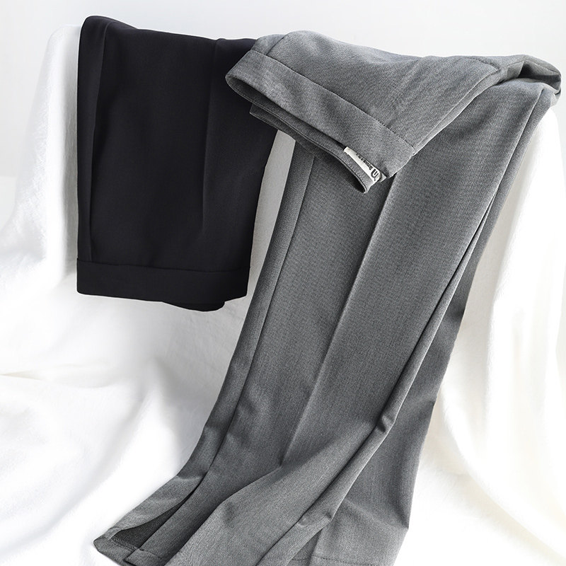 グレー パンツ センタープレス入りストレート美脚スラックス