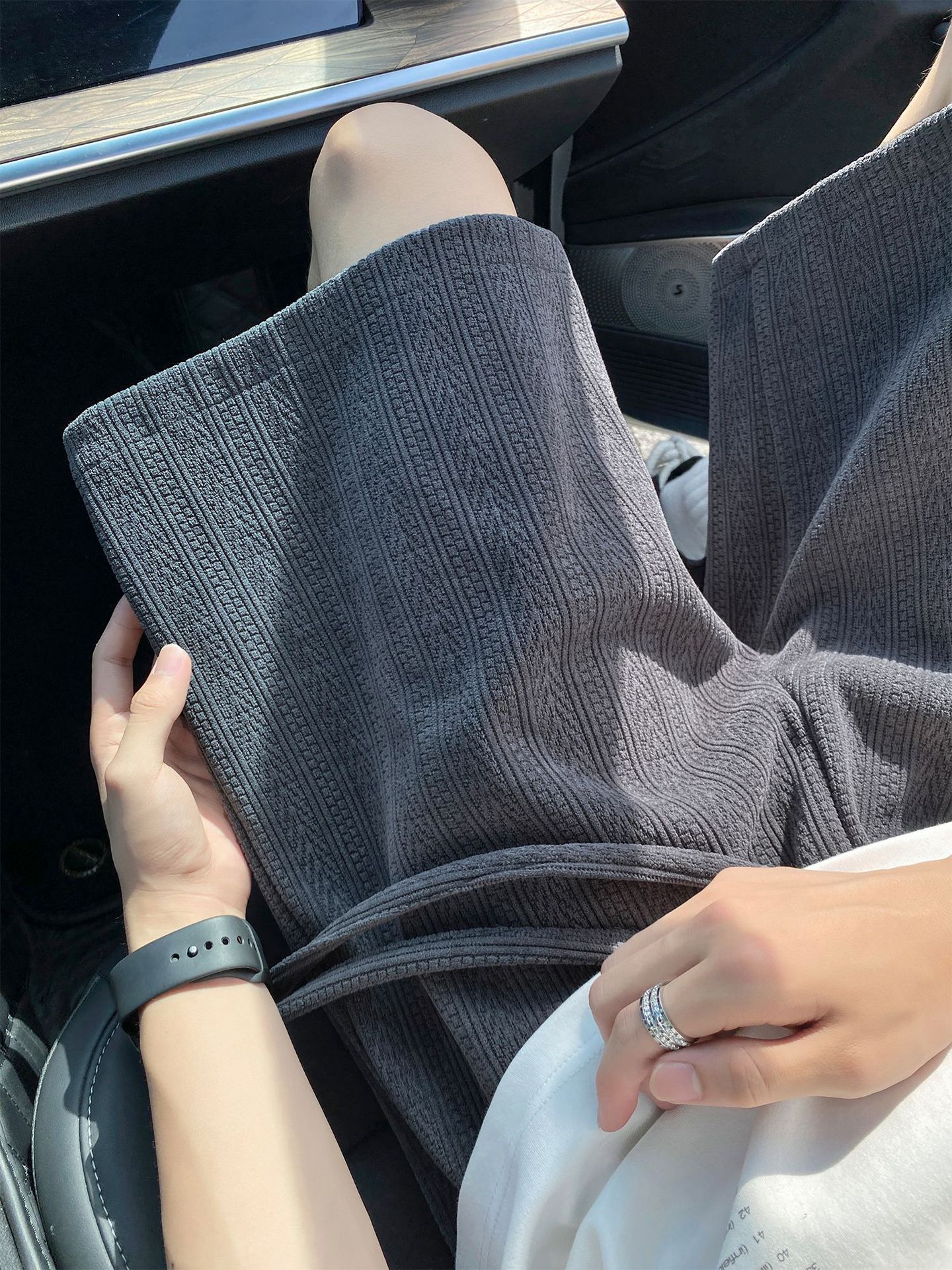 グレー パンツ リブ編みワイドスウェットパンツ ドローコード付き