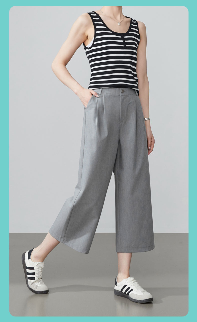 グレー パンツ 美シルエット タック入りワイドパンツ