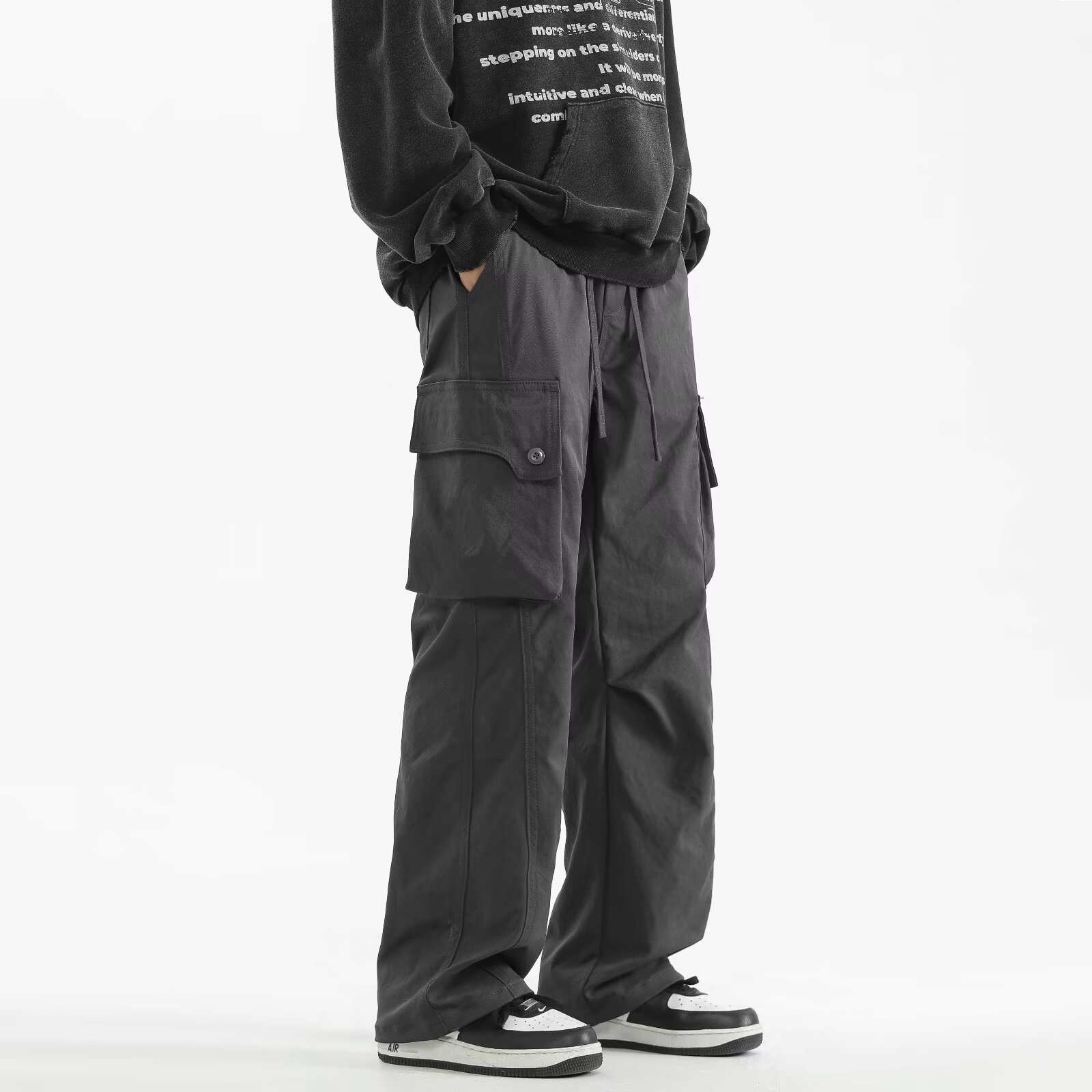 グレー パンツ 多機能ポケット付きゆったりシルエットカーゴパンツ