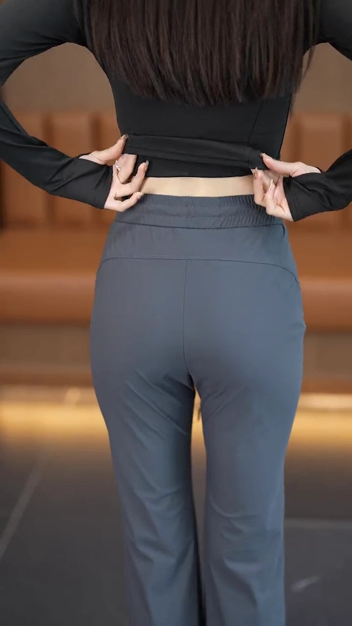 グレー パンツ すっきりシルエット美脚パンツ