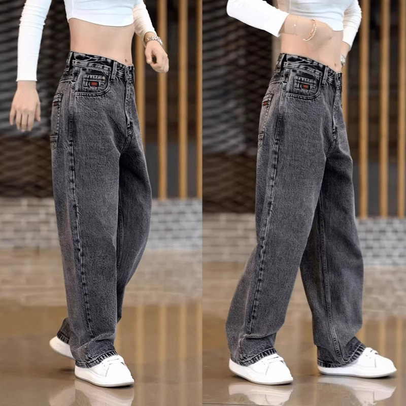 グレー パンツ ゆったりストレート デニムパンツ